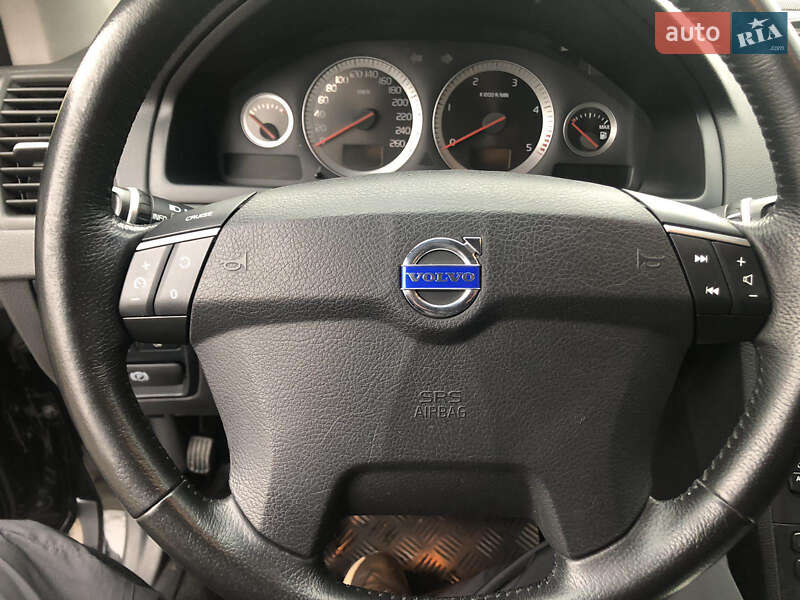 Внедорожник / Кроссовер Volvo XC90 2011 в Днепре