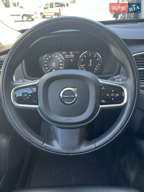 Внедорожник / Кроссовер Volvo XC90 2015 в Полтаве