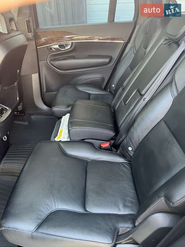 Внедорожник / Кроссовер Volvo XC90 2015 в Полтаве