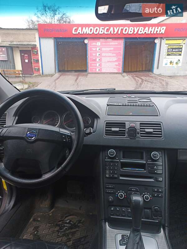 Внедорожник / Кроссовер Volvo XC90 2006 в Киеве
