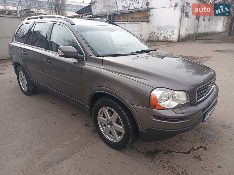 Внедорожник / Кроссовер Volvo XC90 2006 в Киеве