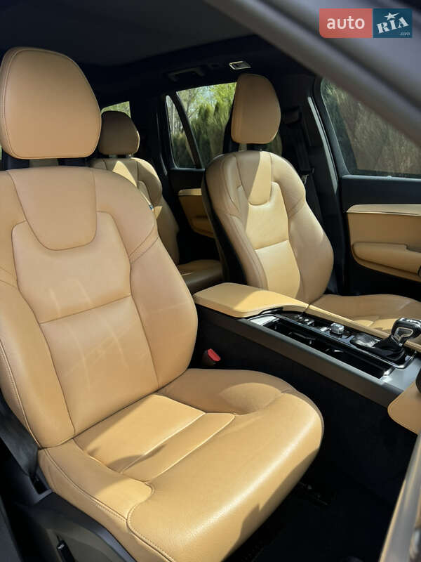 Позашляховик / Кросовер Volvo XC90 2017 в Самборі