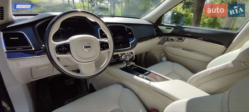 Позашляховик / Кросовер Volvo XC90 2016 в Миколаєві