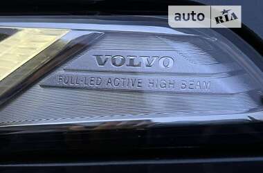 Позашляховик / Кросовер Volvo XC90 2016 в Житомирі