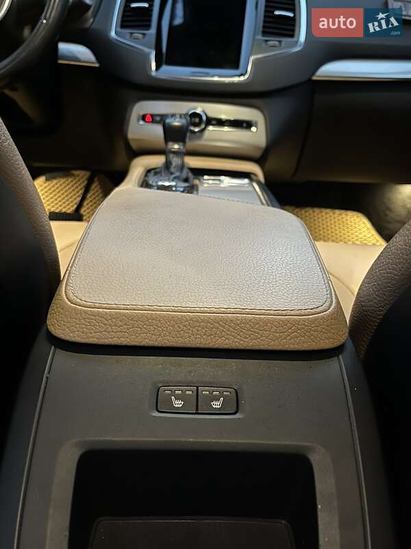 Внедорожник / Кроссовер Volvo XC90 2016 в Житомире