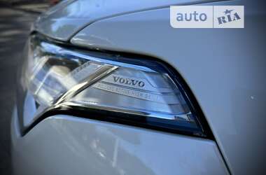 Внедорожник / Кроссовер Volvo XC90 2018 в Днепре