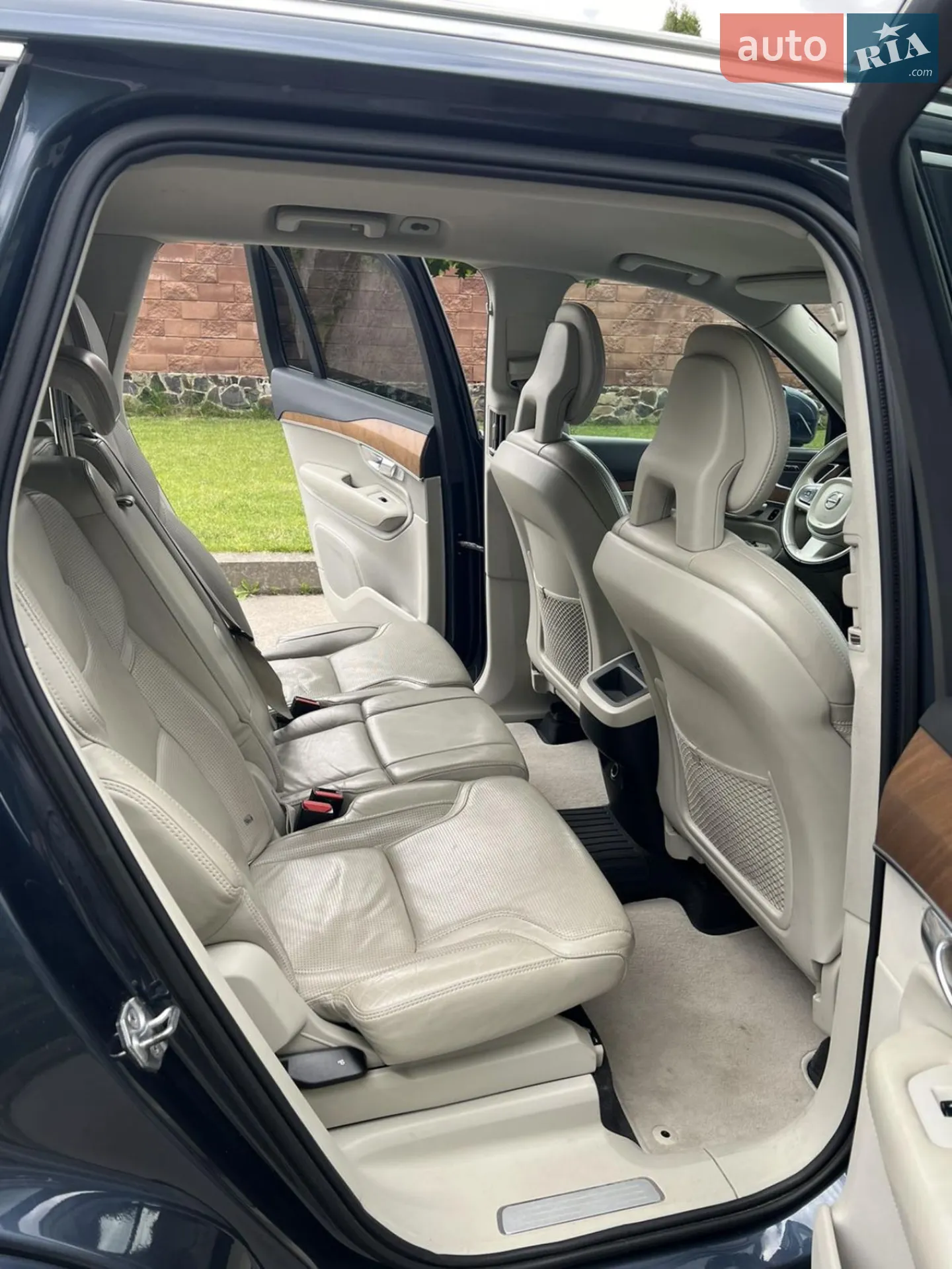 2017 Volvo XC90 - мініатюра 8