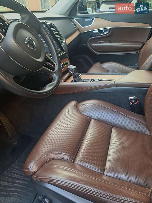 Позашляховик / Кросовер Volvo XC90 2017 в Одесі фото 4 Позашляховик / Кросовер Volvo XC90 2017 в Одесі