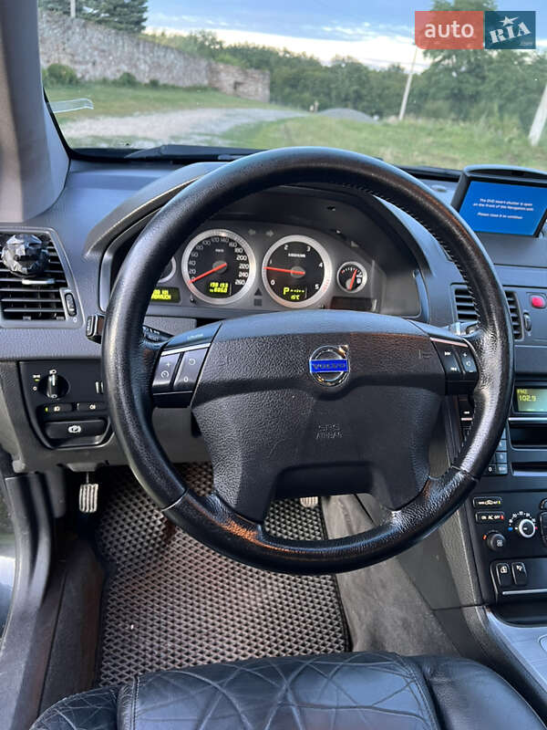 Внедорожник / Кроссовер Volvo XC90 2010 в Теребовле