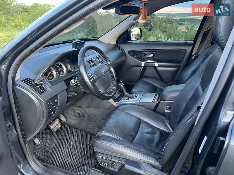 Внедорожник / Кроссовер Volvo XC90 2010 в Теребовле