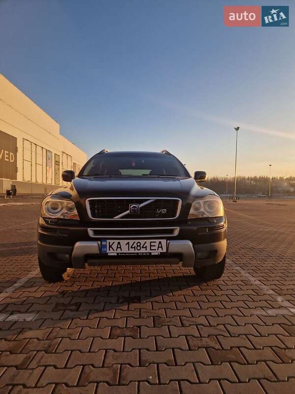 Внедорожник / Кроссовер Volvo XC90 2007 в Киеве