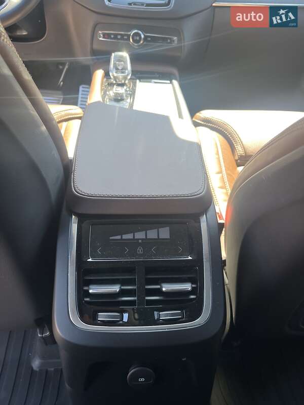 Позашляховик / Кросовер Volvo XC90 2022 в Житомирі