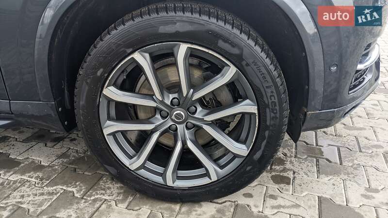 Внедорожник / Кроссовер Volvo XC90 2016 в Снятине