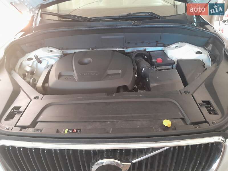 Внедорожник / Кроссовер Volvo XC90 2017 в Ужгороде фото 3 Внедорожник / Кроссовер Volvo XC90 2017 в Ужгороде