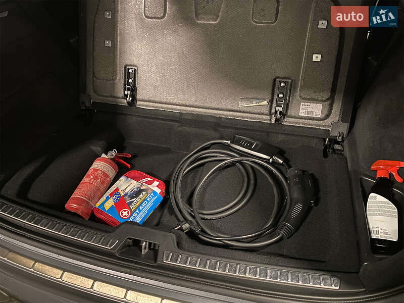 Позашляховик / Кросовер Volvo XC90 2016 в Харкові