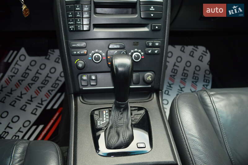 Внедорожник / Кроссовер Volvo XC90 2013 в Львове