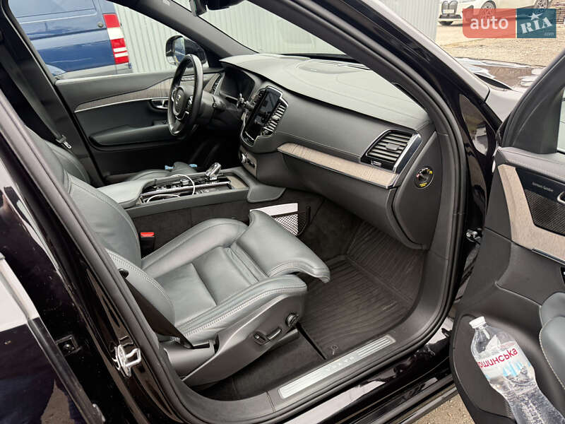 Позашляховик / Кросовер Volvo XC90 2020 в Києві фото 13 Позашляховик / Кросовер Volvo XC90 2020 в Києві