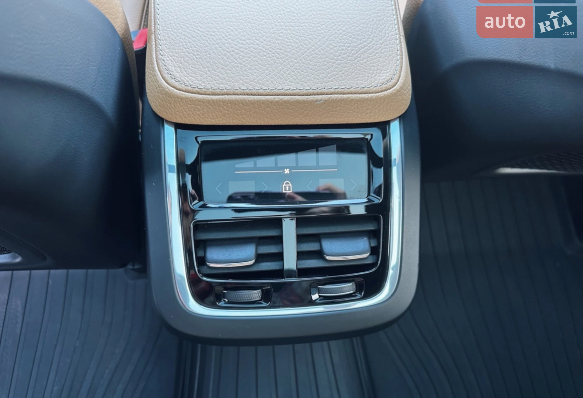 2018 Volvo XC90 - мініатюра 10