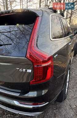 Внедорожник / Кроссовер Volvo XC90 2017 в 