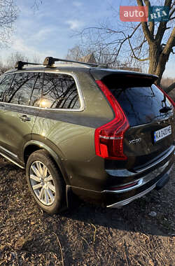 Внедорожник / Кроссовер Volvo XC90 2017 в 