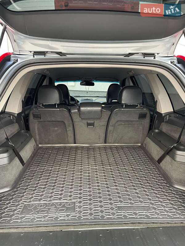 Внедорожник / Кроссовер Volvo XC90 2011 в Львове