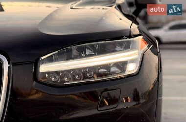 Позашляховик / Кросовер Volvo XC90 2015 в 