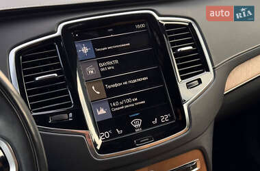Позашляховик / Кросовер Volvo XC90 2015 в 