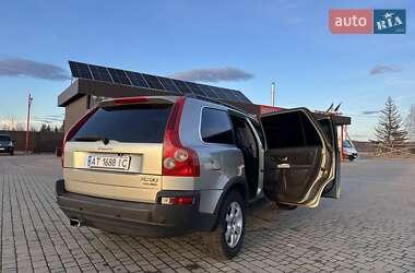 Позашляховик / Кросовер Volvo XC90 2004 в 