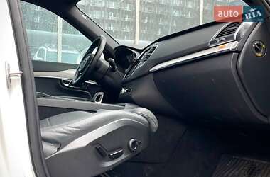 Внедорожник / Кроссовер Volvo XC90 2022 в 