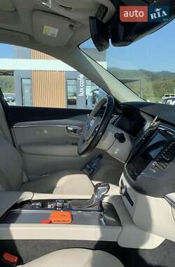 Внедорожник / Кроссовер Volvo XC90 2021 в 