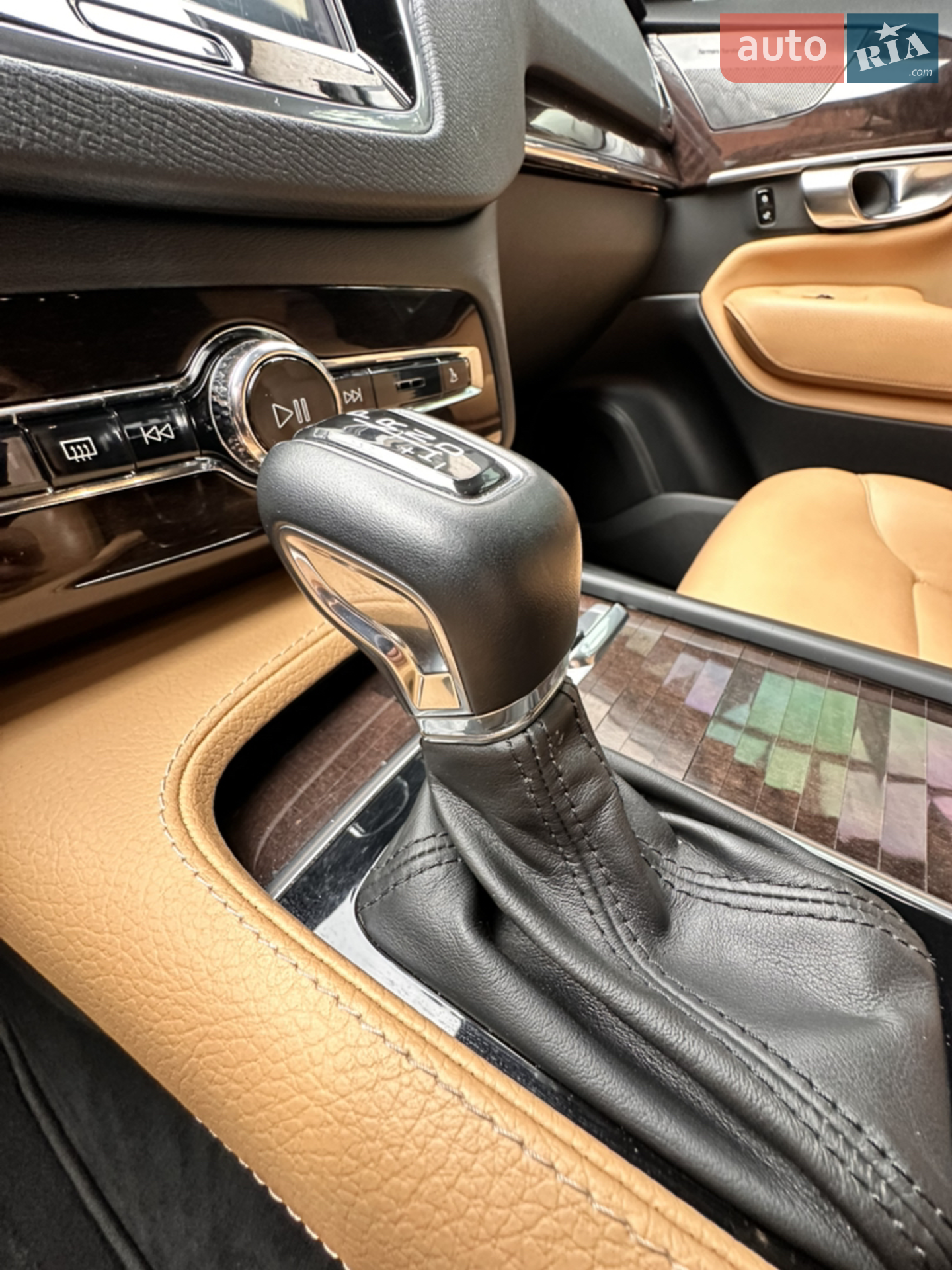 2018 Volvo XC90 - мініатюра 11