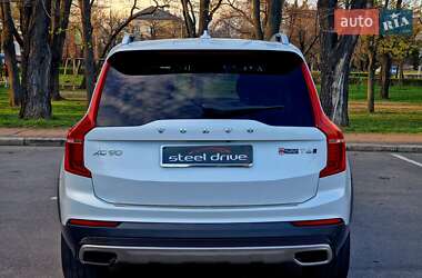 Внедорожник / Кроссовер Volvo XC90 2015 в 