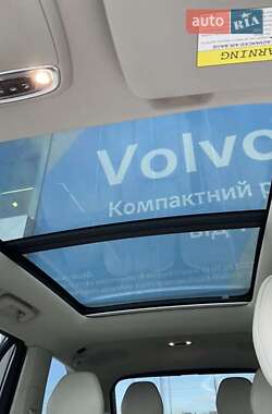 Внедорожник / Кроссовер Volvo XC90 2016 в 
