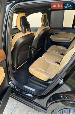Позашляховик / Кросовер Volvo XC90 2016 в 