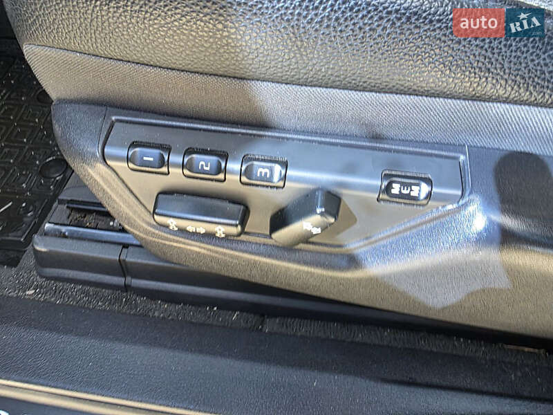 Внедорожник / Кроссовер Volvo XC90 2011 в Рава-Русской