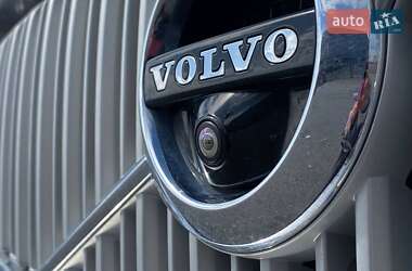 Внедорожник / Кроссовер Volvo XC90 2015 в 