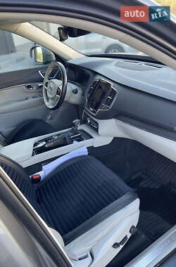 Внедорожник / Кроссовер Volvo XC90 2019 в 