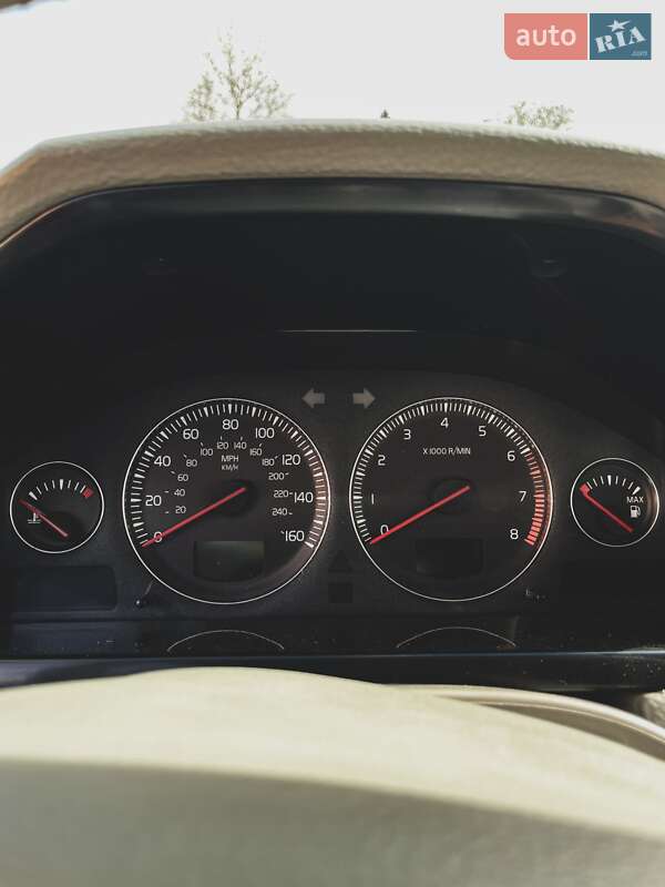 Позашляховик / Кросовер Volvo XC90 2004 в Бурштині