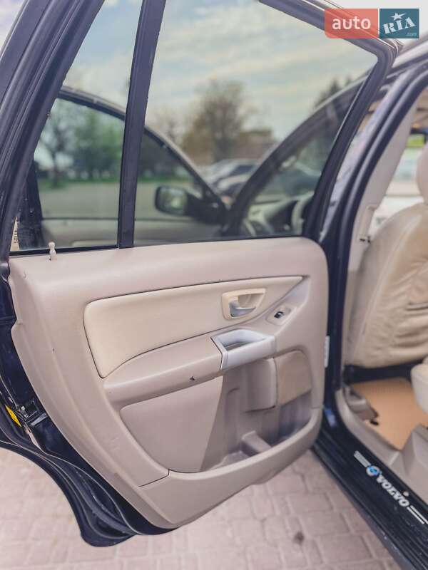 Позашляховик / Кросовер Volvo XC90 2004 в Бурштині
