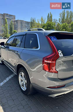 Внедорожник / Кроссовер Volvo XC90 2015 в 
