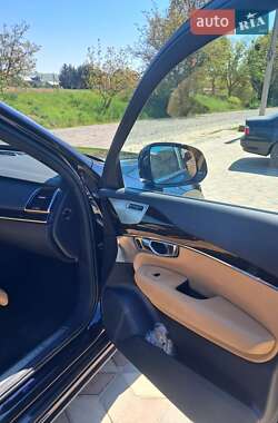 Позашляховик / Кросовер Volvo XC90 2016 в 