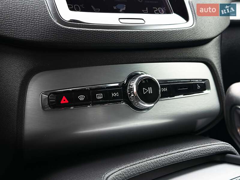 Позашляховик / Кросовер Volvo XC90 2016 в Луцьку