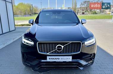 Внедорожник / Кроссовер Volvo XC90 2017 в 