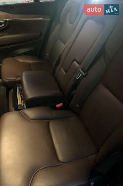 Внедорожник / Кроссовер Volvo XC90 2020 в 