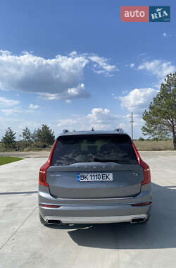 Позашляховик / Кросовер Volvo XC90 2016 в 