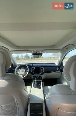 Позашляховик / Кросовер Volvo XC90 2016 в 