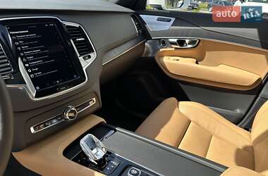 Внедорожник / Кроссовер Volvo XC90 2023 в 