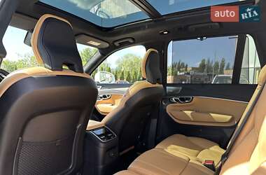 Внедорожник / Кроссовер Volvo XC90 2023 в 