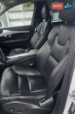 Позашляховик / Кросовер Volvo XC90 2015 в 