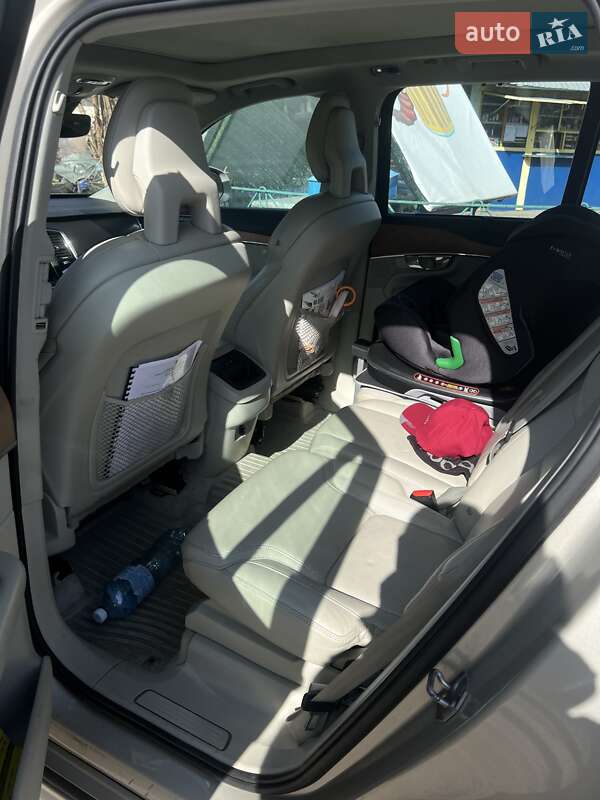 Внедорожник / Кроссовер Volvo XC90 2015 в Киеве фото 6 Внедорожник / Кроссовер Volvo XC90 2015 в Киеве